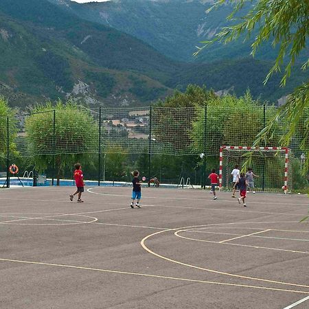 Camping Valle De Tena Sabiñánigo Eksteriør billede