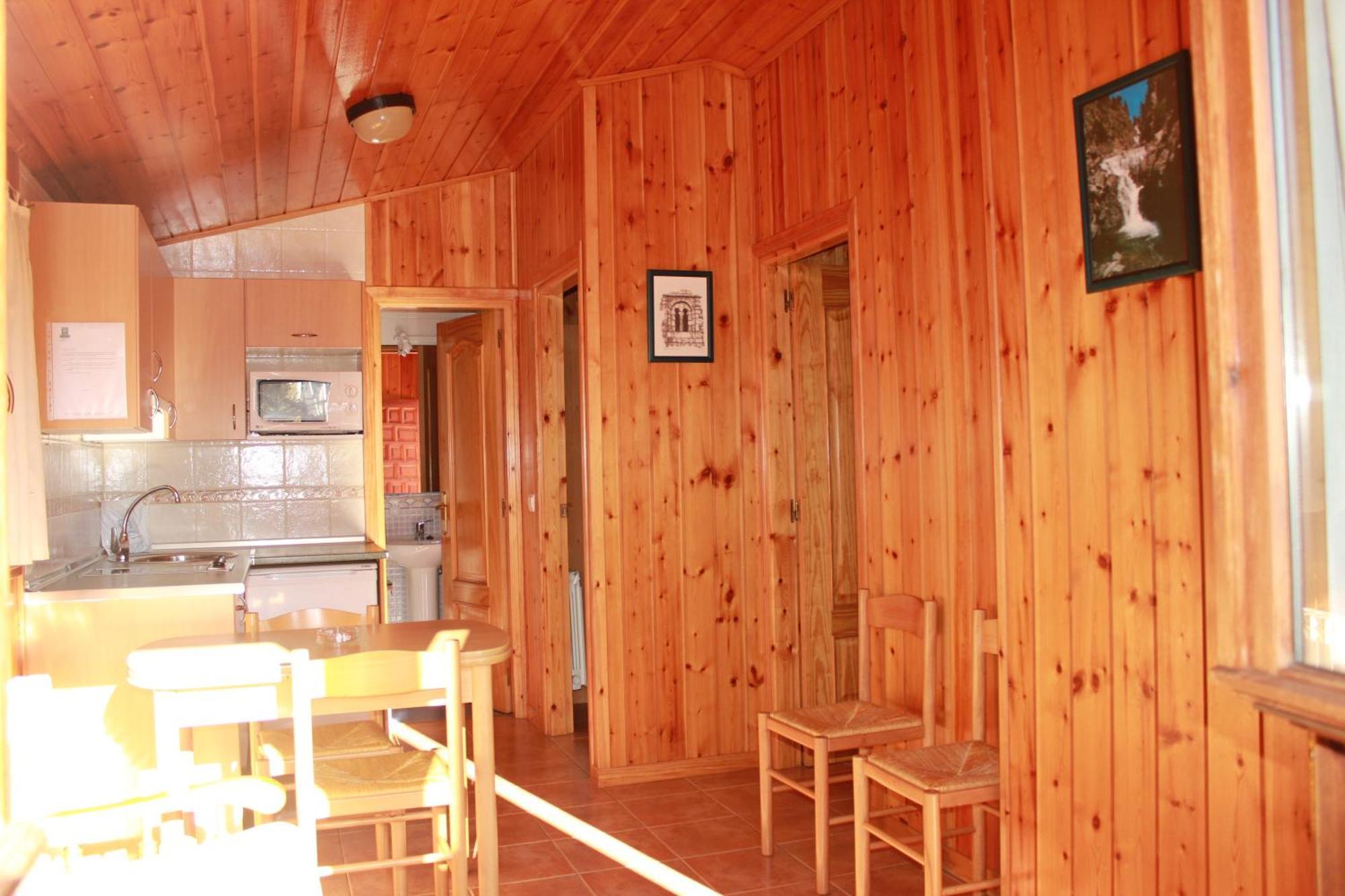 Camping Valle De Tena Sabiñánigo Eksteriør billede