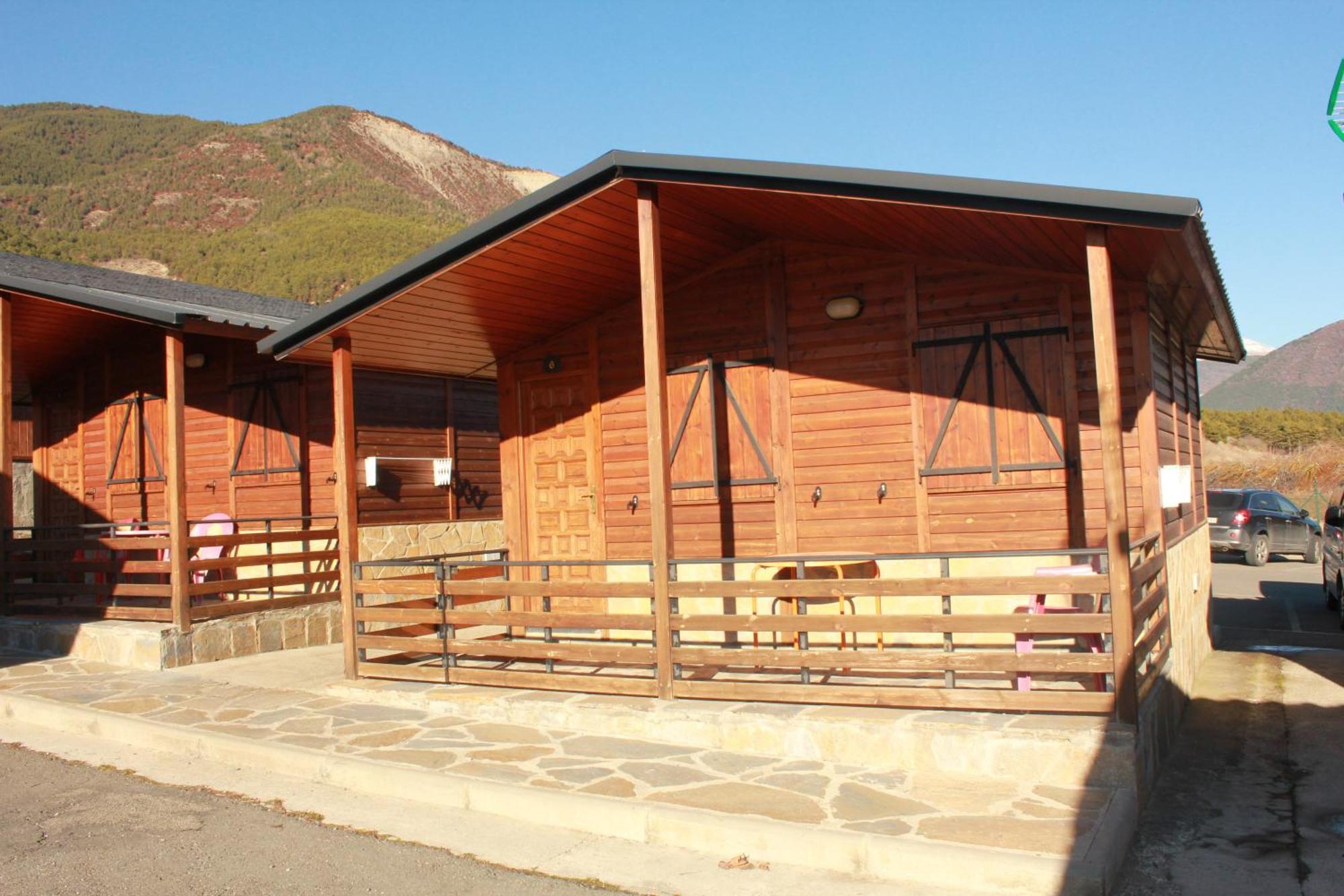 Camping Valle De Tena Sabiñánigo Eksteriør billede