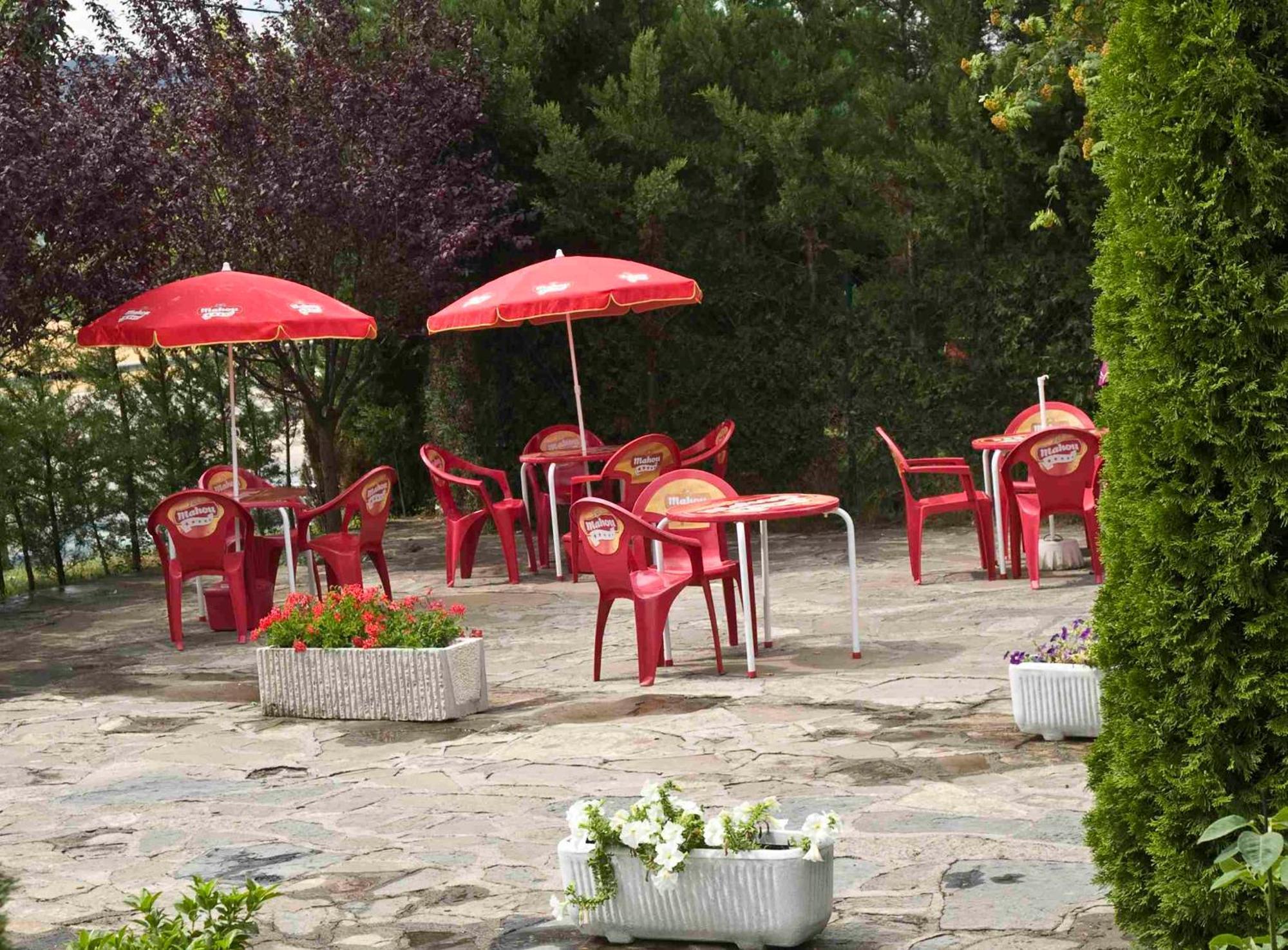 Camping Valle De Tena Sabiñánigo Eksteriør billede