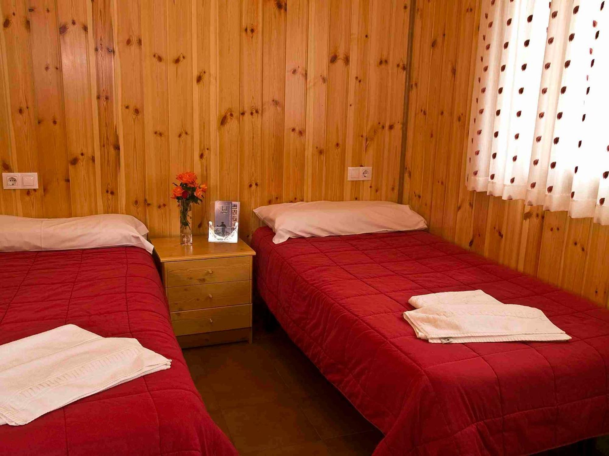 Camping Valle De Tena Sabiñánigo Eksteriør billede